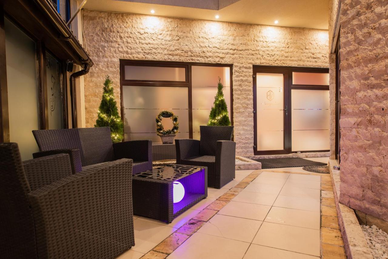 H & V Residence - Split Level Apartment أراد المظهر الخارجي الصورة