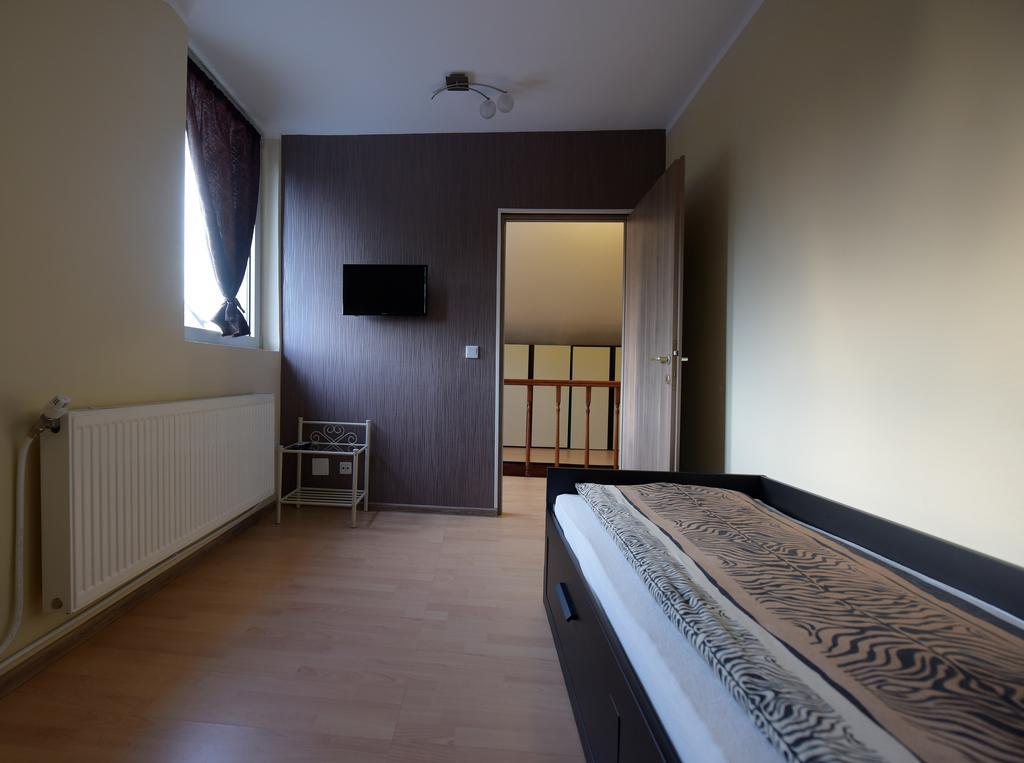 H & V Residence - Split Level Apartment أراد المظهر الخارجي الصورة